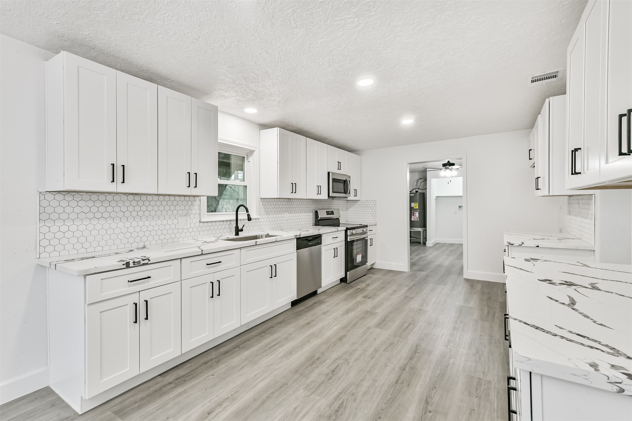 2121 County Road 892 Alvin, TX 77511 - Photo 5 of 24