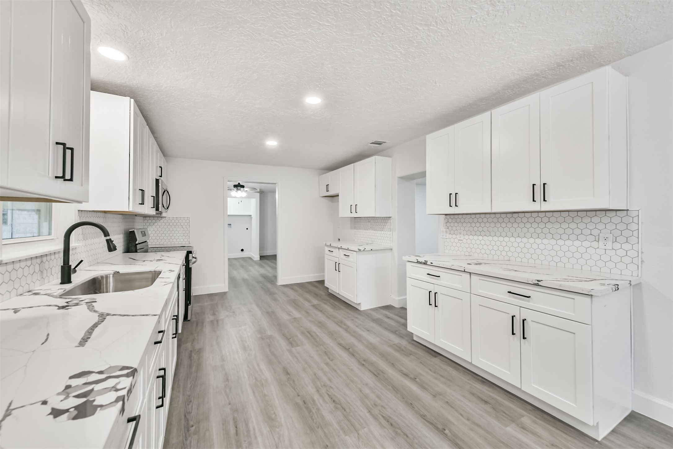 2121 County Road 892 Alvin, TX 77511 - Photo 6 of 24