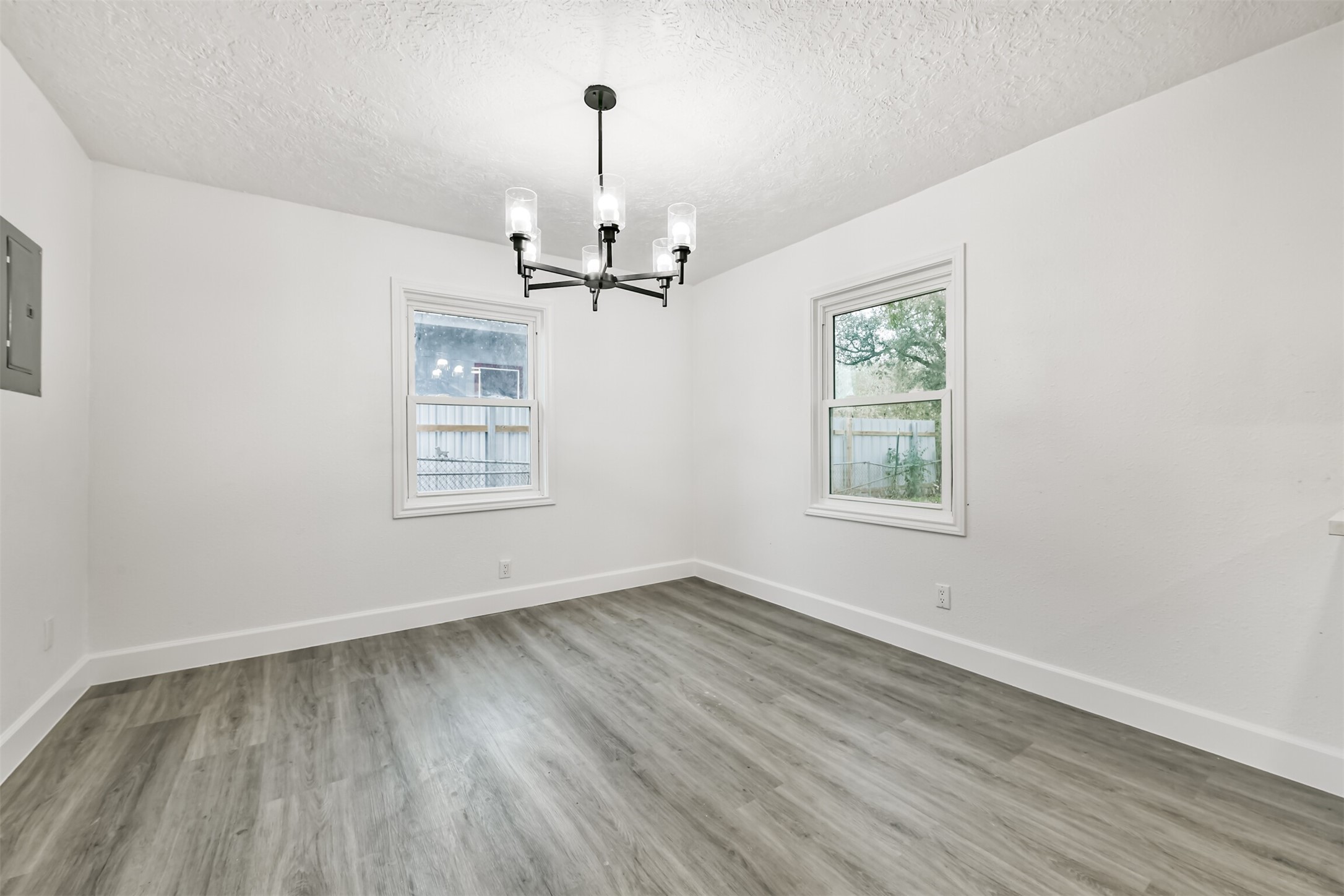 2121 County Road 892 Alvin, TX 77511 - Photo 9 of 24 Room for a large table