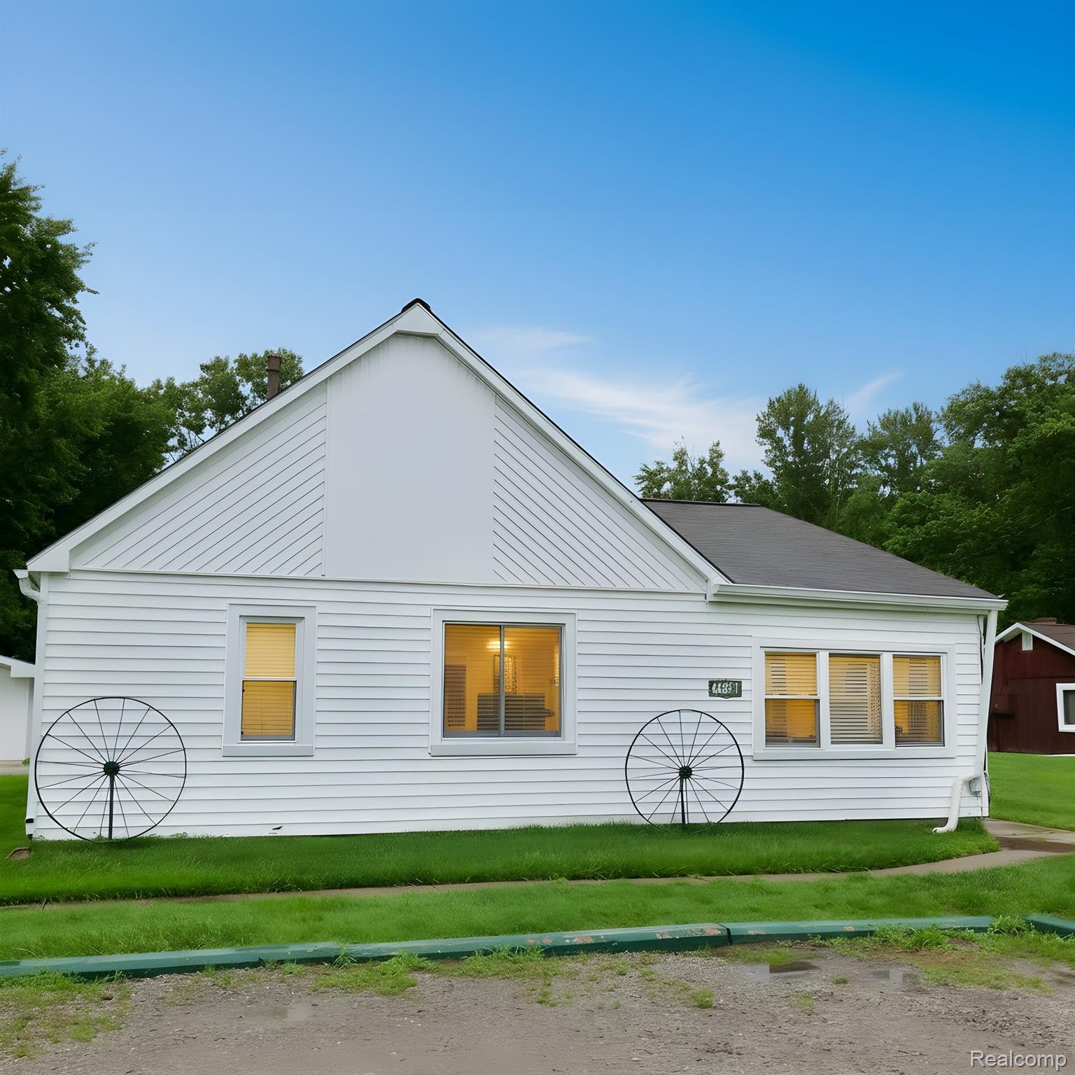 48677 Sugarbush Road, Unit 1 New Baltimore, MI 48047 - Photo 1 of 10 1.jpg