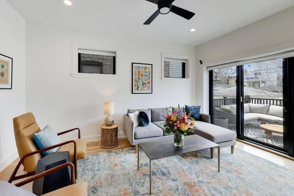 $1,800,000 | 2712 North Francisco Avenue, Chicago, IL 60647