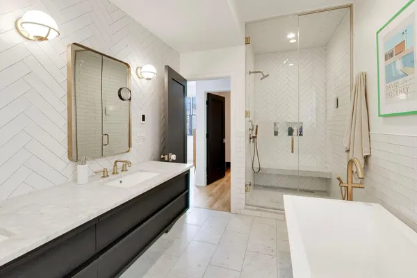 $1,800,000 | 2712 North Francisco Avenue, Chicago, IL 60647