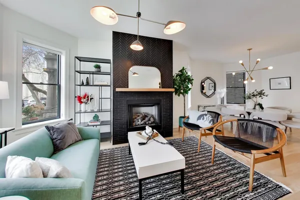 $1,800,000 | 2712 North Francisco Avenue, Chicago, IL 60647