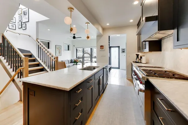 $1,800,000 | 2712 North Francisco Avenue, Chicago, IL 60647