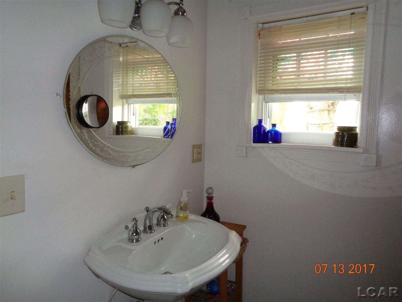 1806 Sutton Road Adrian, MI 49221 - Photo 17 of 24