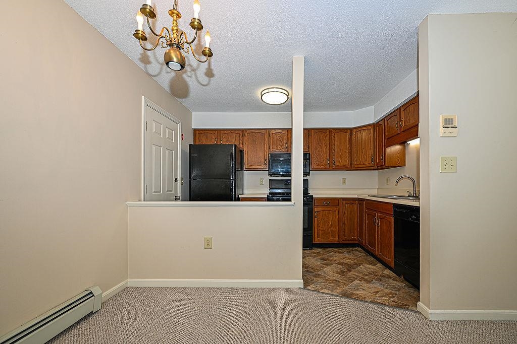 50 Brookside Drive, Unit J8 Exeter, NH 03833 - Photo 8 of 24