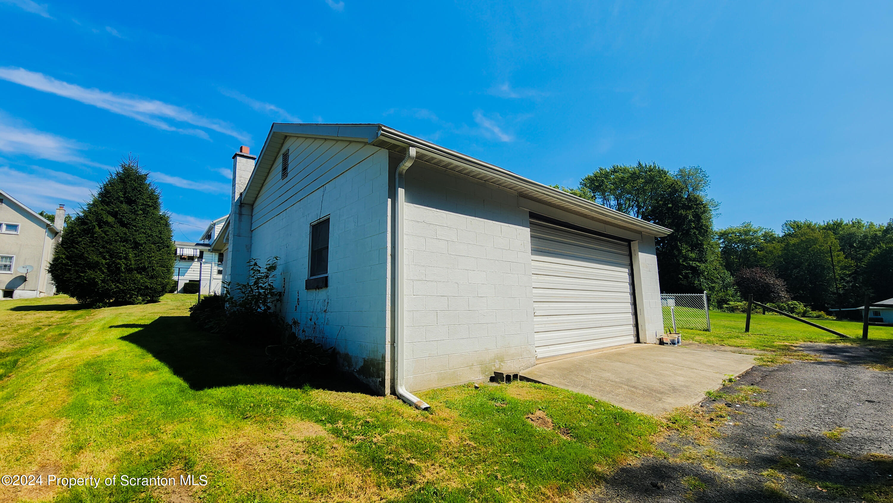 29 Washington Street Moosic, PA 18507 - Photo 7 of 25 Gallery Image 7