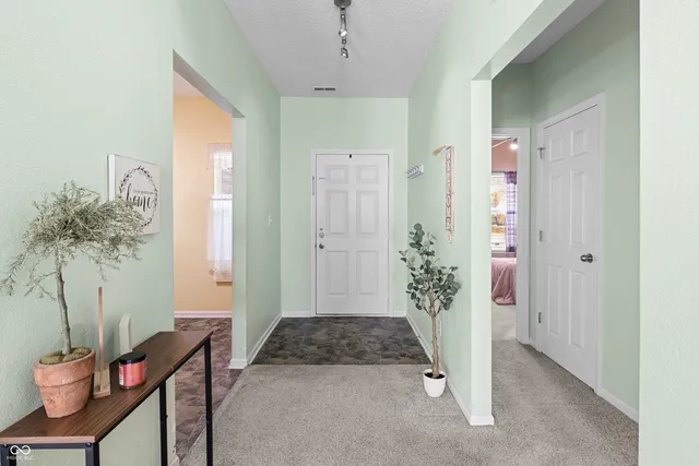 $283,900 | 19426 Prairie Crossing Drive, Noblesville, IN 46062