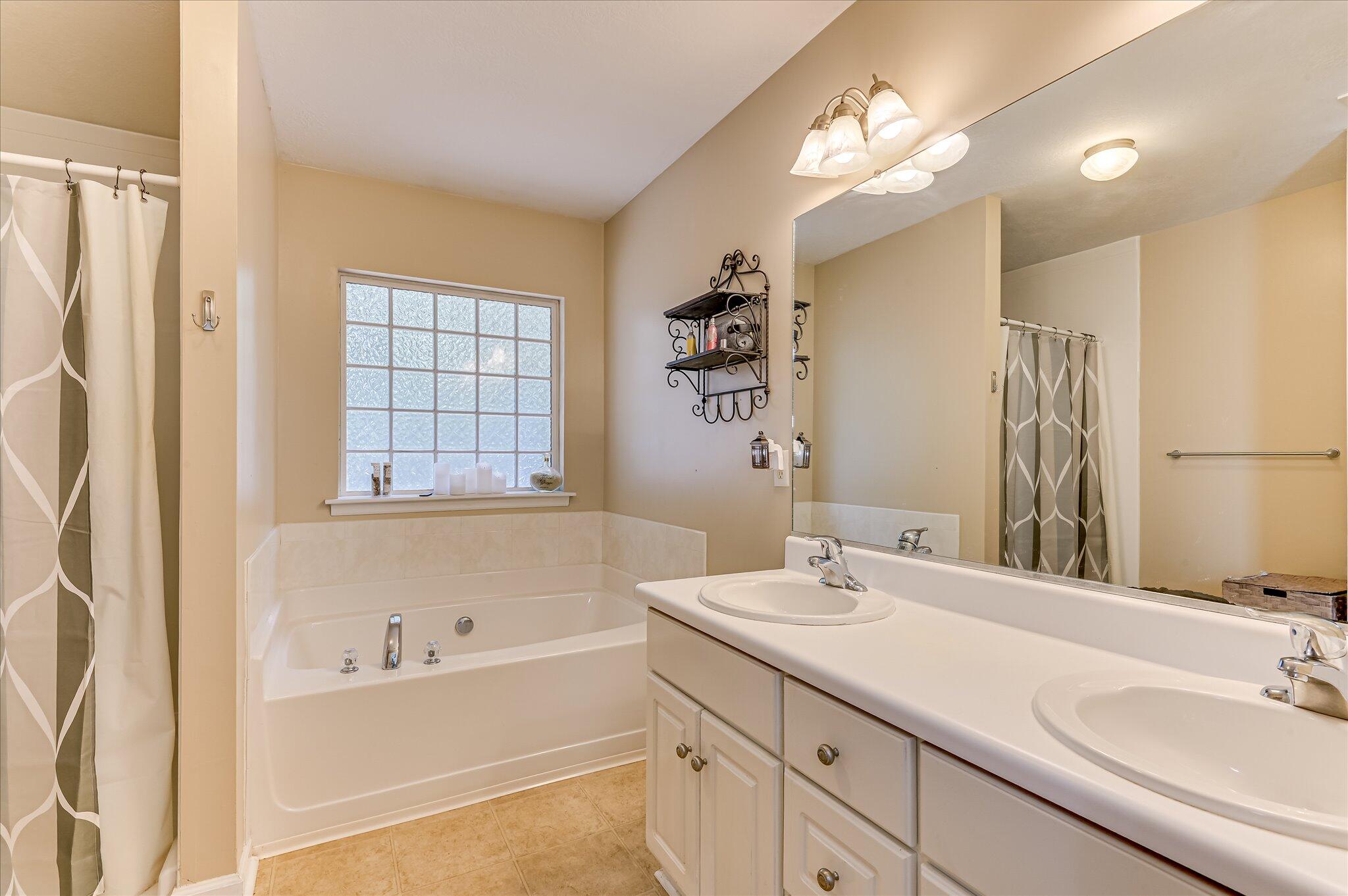 649 Butler Springs Circle Grovetown, GA 30813 - Photo 28 of 51 Primary bathroom