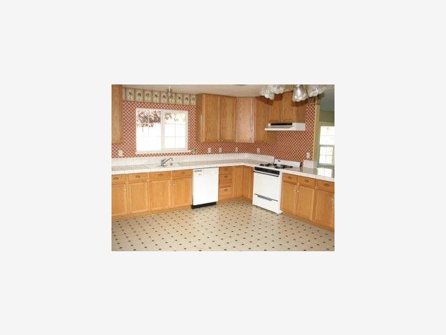 216 Bayhill Road Watsonville, CA 95076 - Photo 6 of 8 Gallery Image 6
