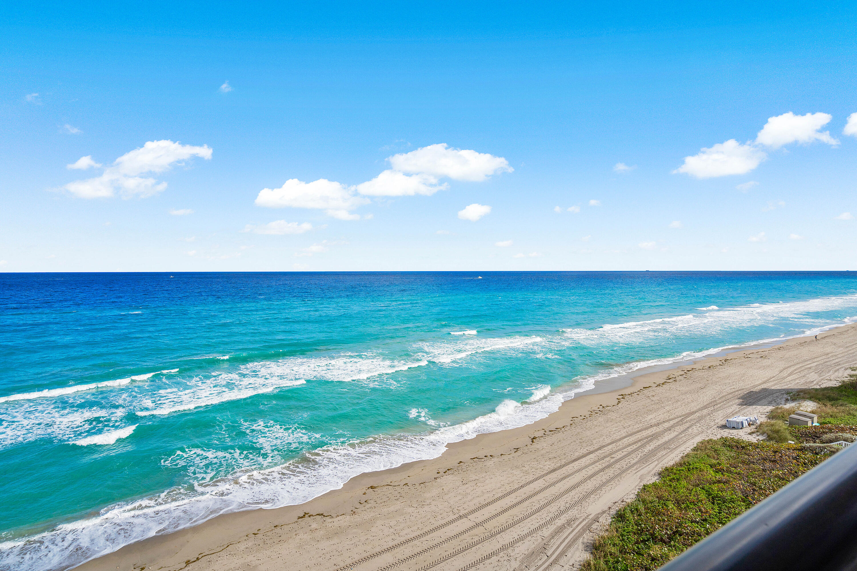 250 South Ocean Boulevard, Unit 7E Boca Raton, FL 33432 - Photo 3 of 45 a view of an ocean and beach