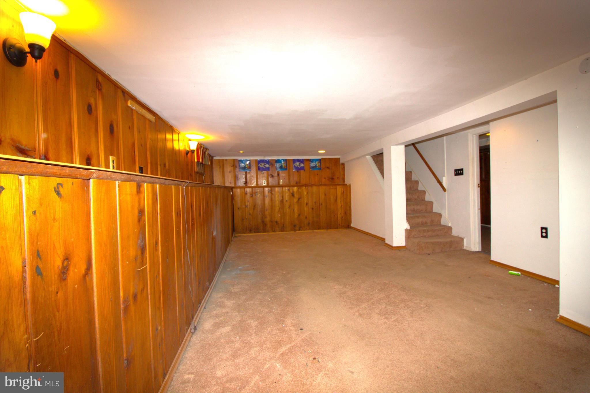 7613 Maple Road Baltimore, MD 21222 - Photo 28 of 32 a view of a garage