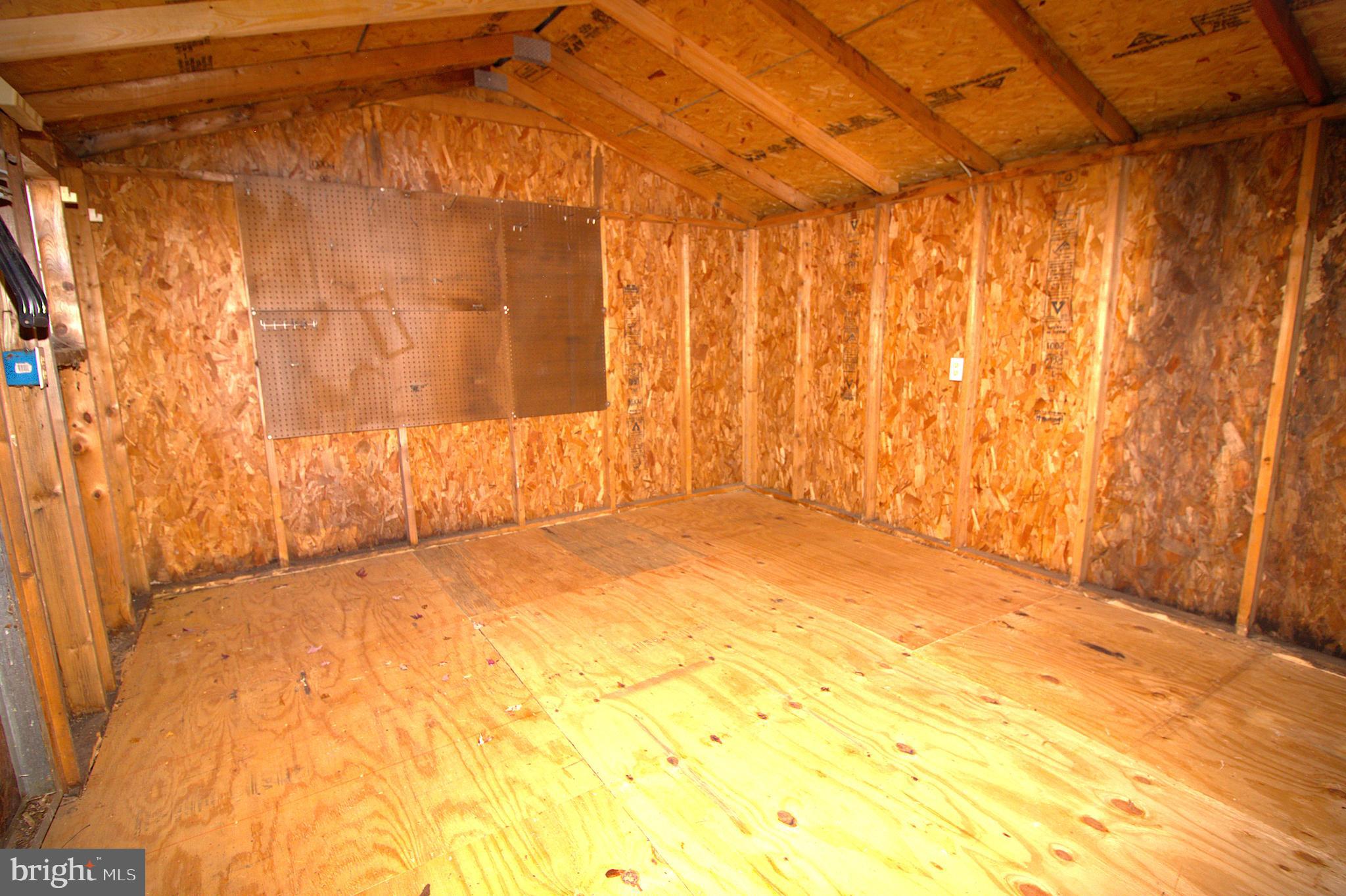 7613 Maple Road Baltimore, MD 21222 - Photo 7 of 32