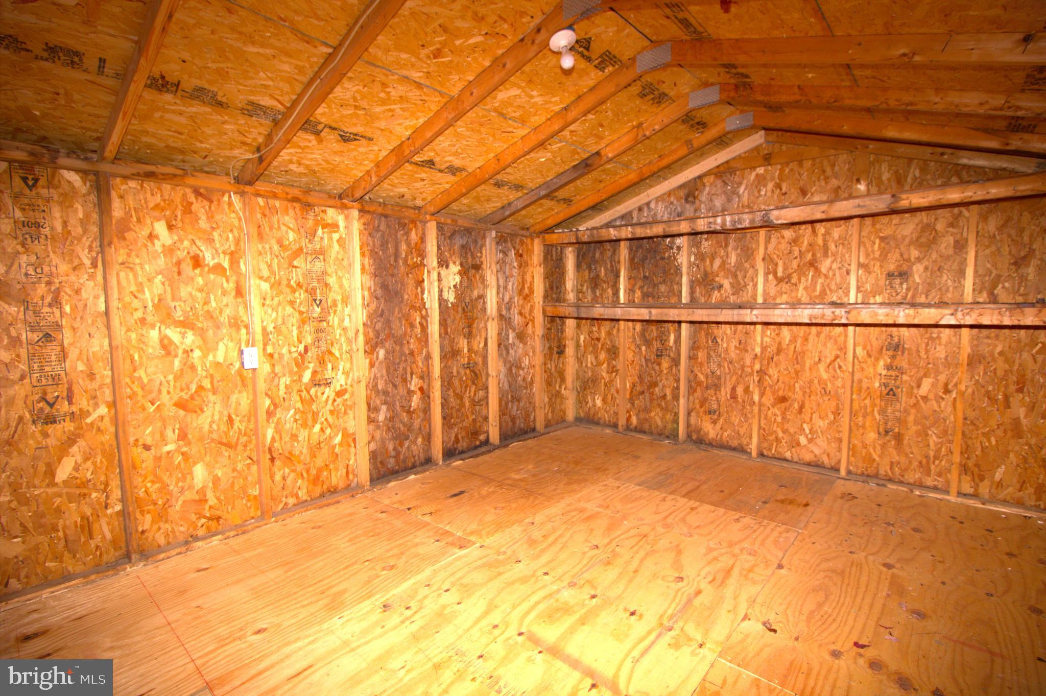7613 Maple Road Baltimore, MD 21222 - Photo 8 of 32 a view of an empty room