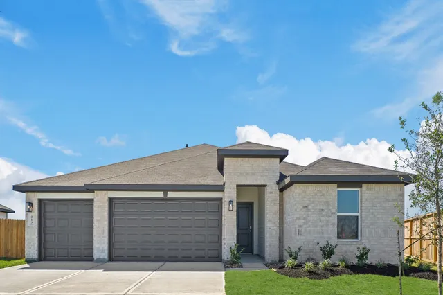 $354,990 | 213 Homestead Court, Dayton, TX 77535