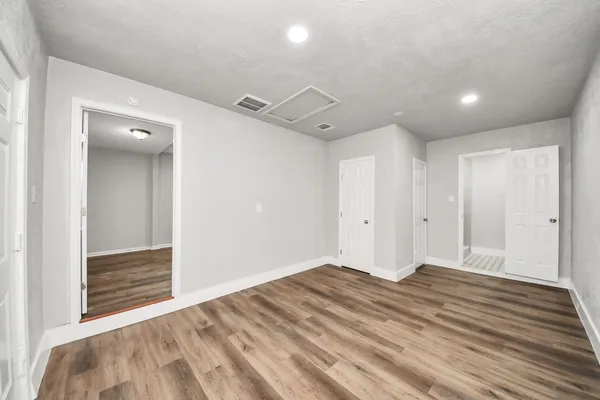 $1,950 | 2112 Dewberry Lane, Pasadena, TX 77502