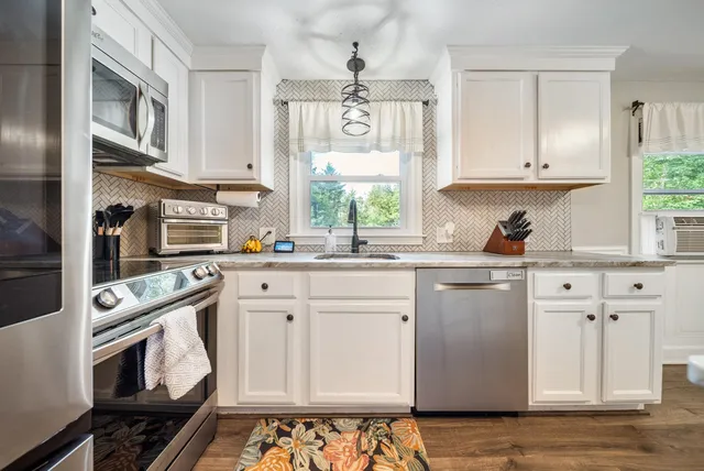 $554,000 | 13 Cob Road, Bow, NH 03304