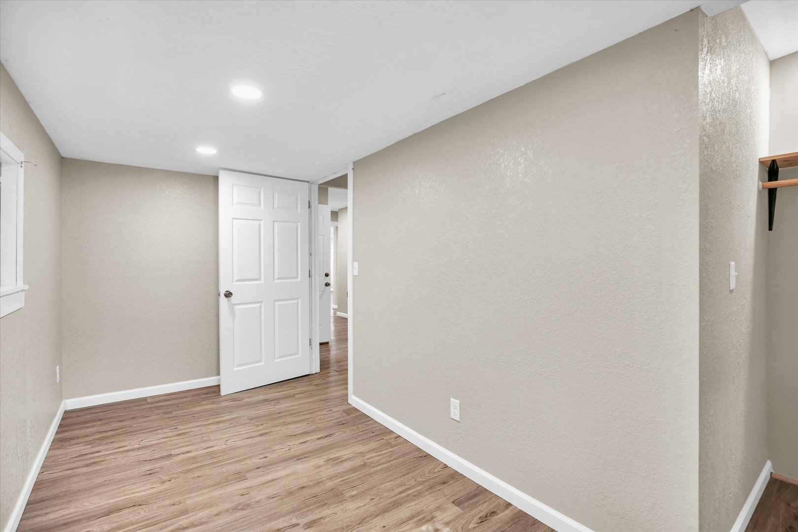 703 South Spruce Street Villa Grove, IL 61956 - Photo 8 of 28 a view of an empty room