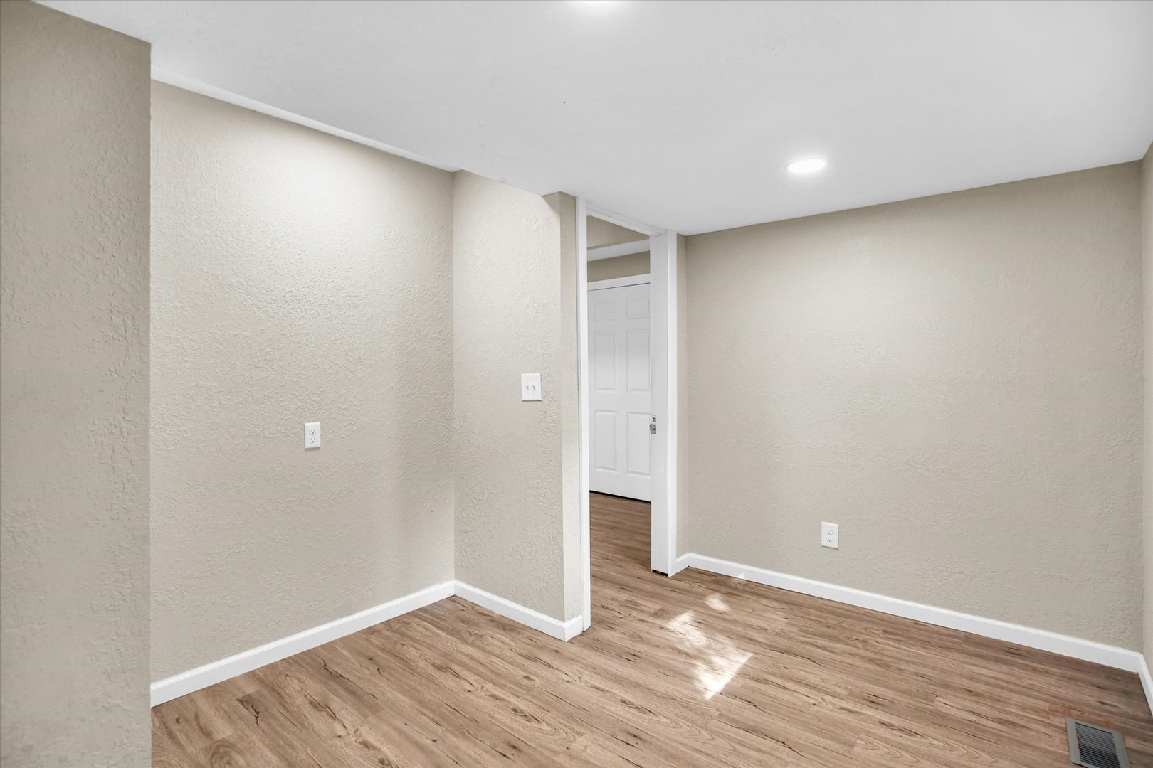703 South Spruce Street Villa Grove, IL 61956 - Photo 10 of 28 a view of an empty room