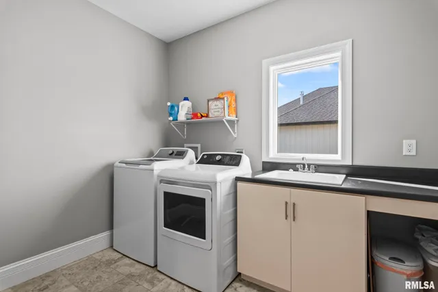 $850,000 | 2804 Pat Tillman Drive, Springfield, IL 62711