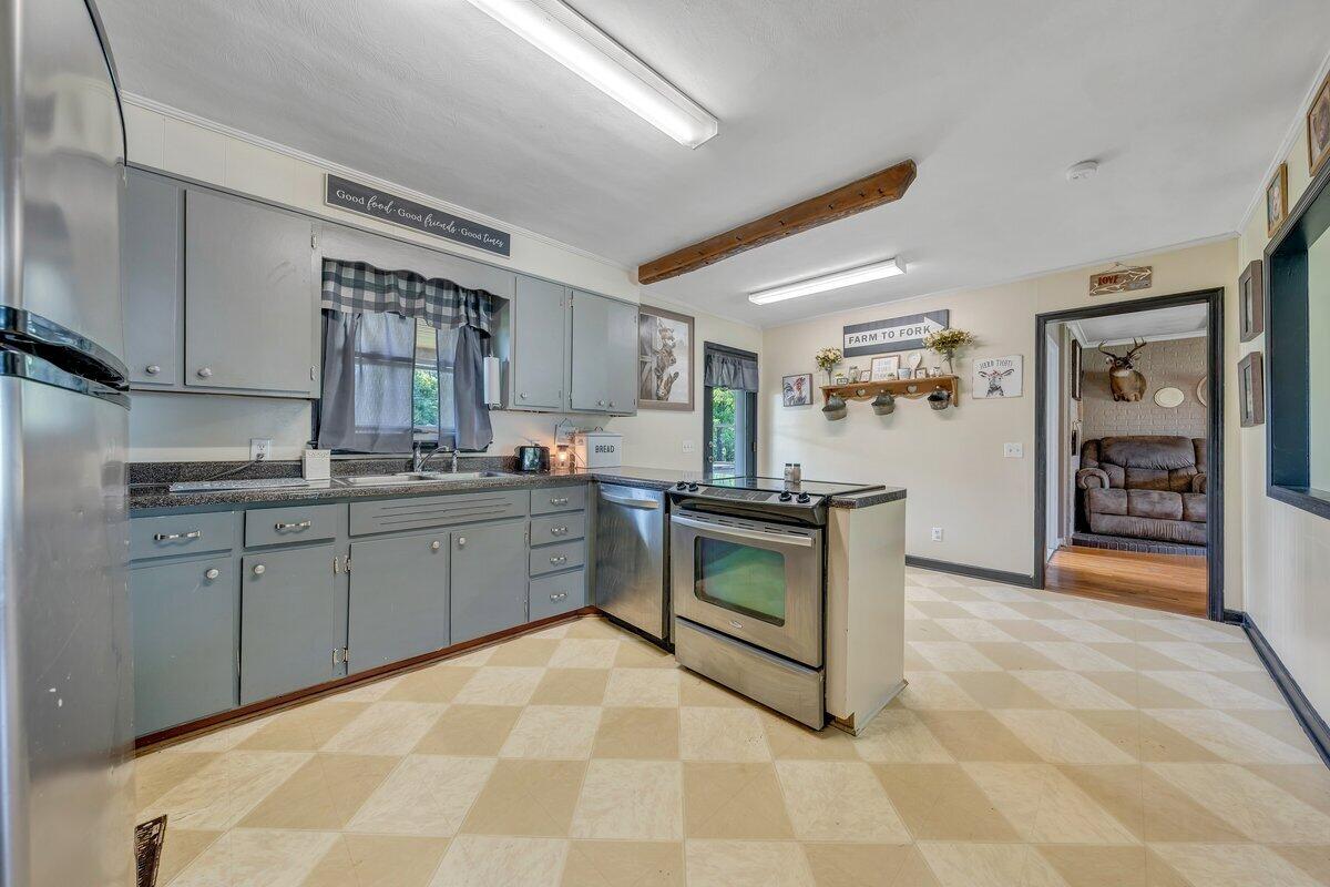 18 Foggy Ridge Road Rocky Mount, VA 24151 - Photo 8 of 31 MIB07633