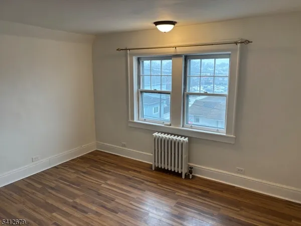 $1,850 | 334 Midland Avenue, Unit 3, Saddle Brook, NJ 07663