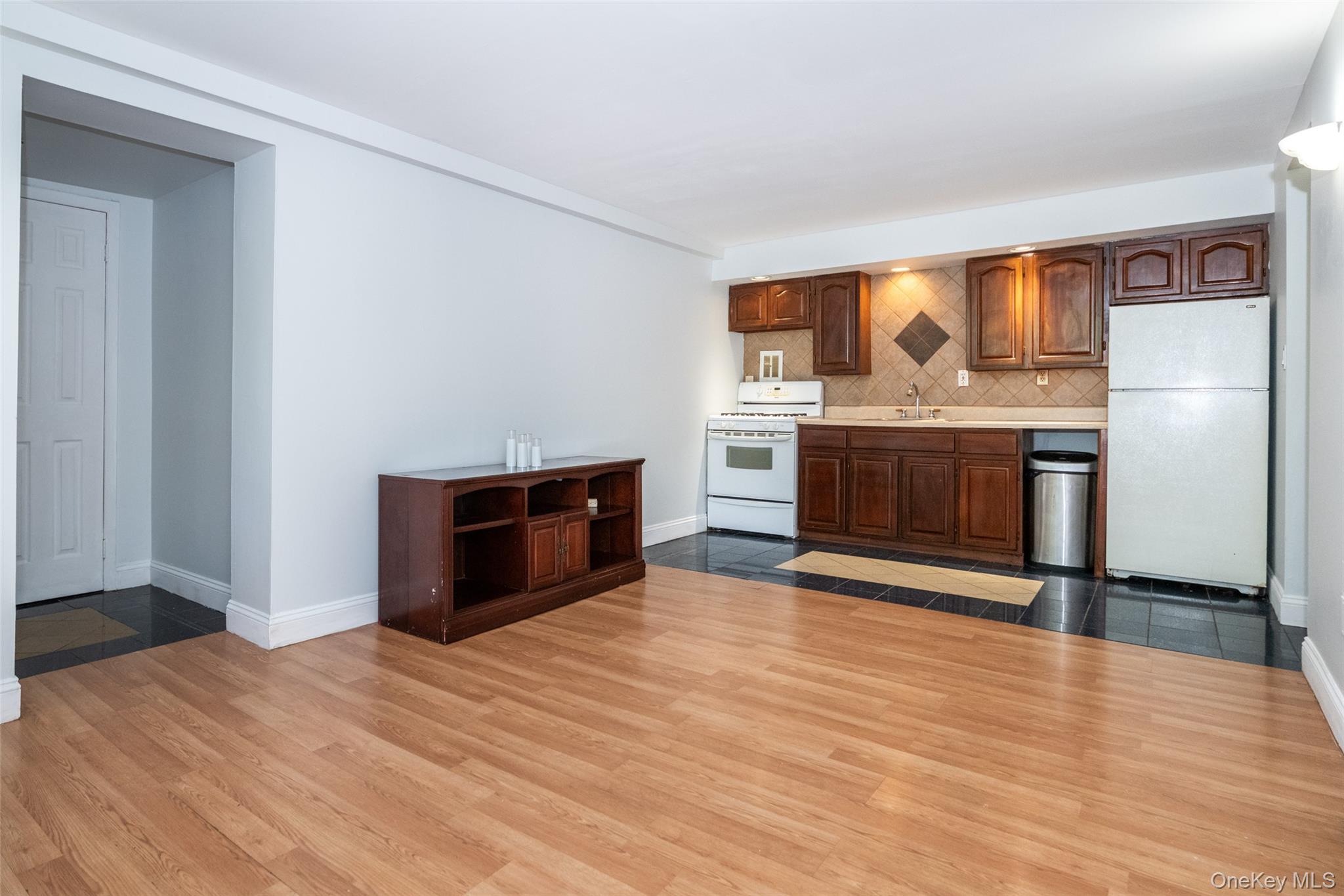 2333 Palmer Avenue, Unit B1 New Rochelle, NY 10801 - Photo 6 of 10 Large Living Room/Kitchen Area