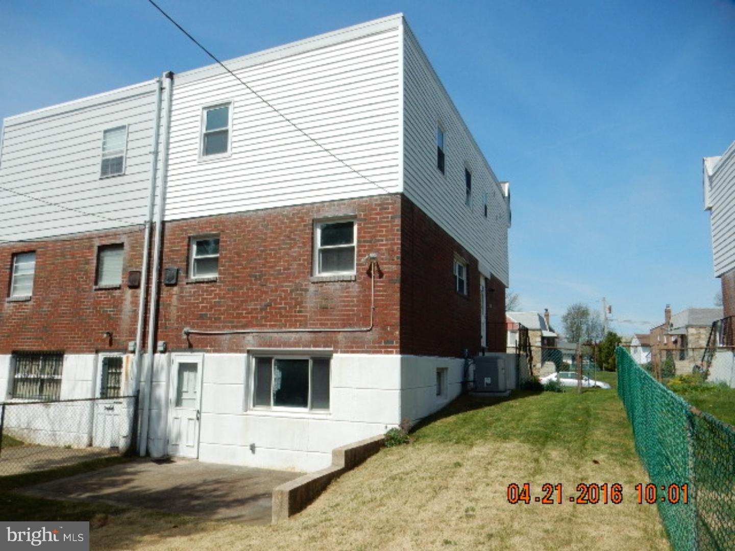 9985 A Sandy Road Philadelphia, PA 19115 - Photo 4 of 22 Exterior Back