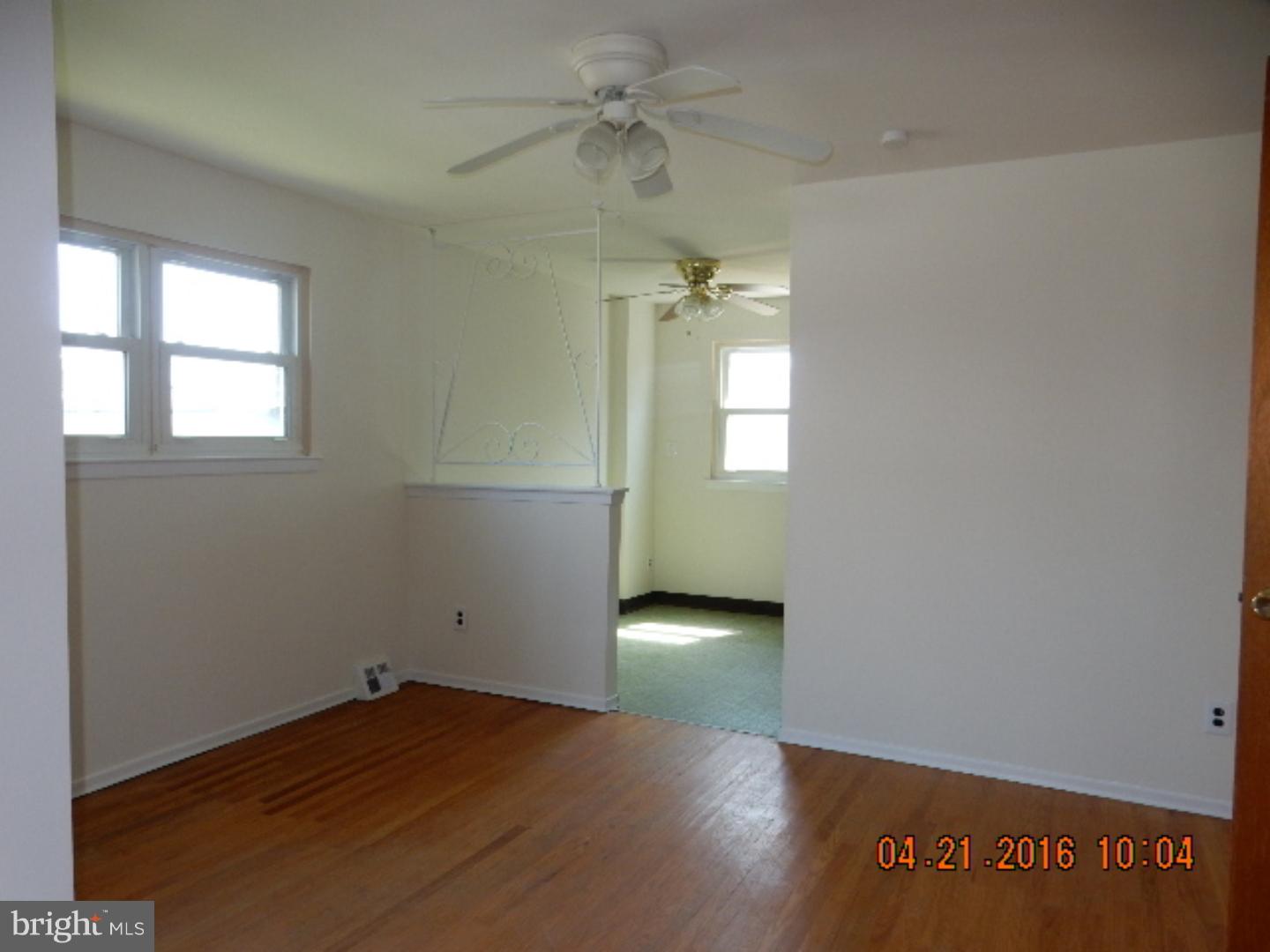 9985 A Sandy Road Philadelphia, PA 19115 - Photo 7 of 22 Dining Room