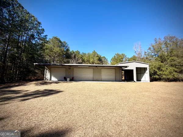 $225,000 | 114 Ohoopee Road, Adrian, GA 31002