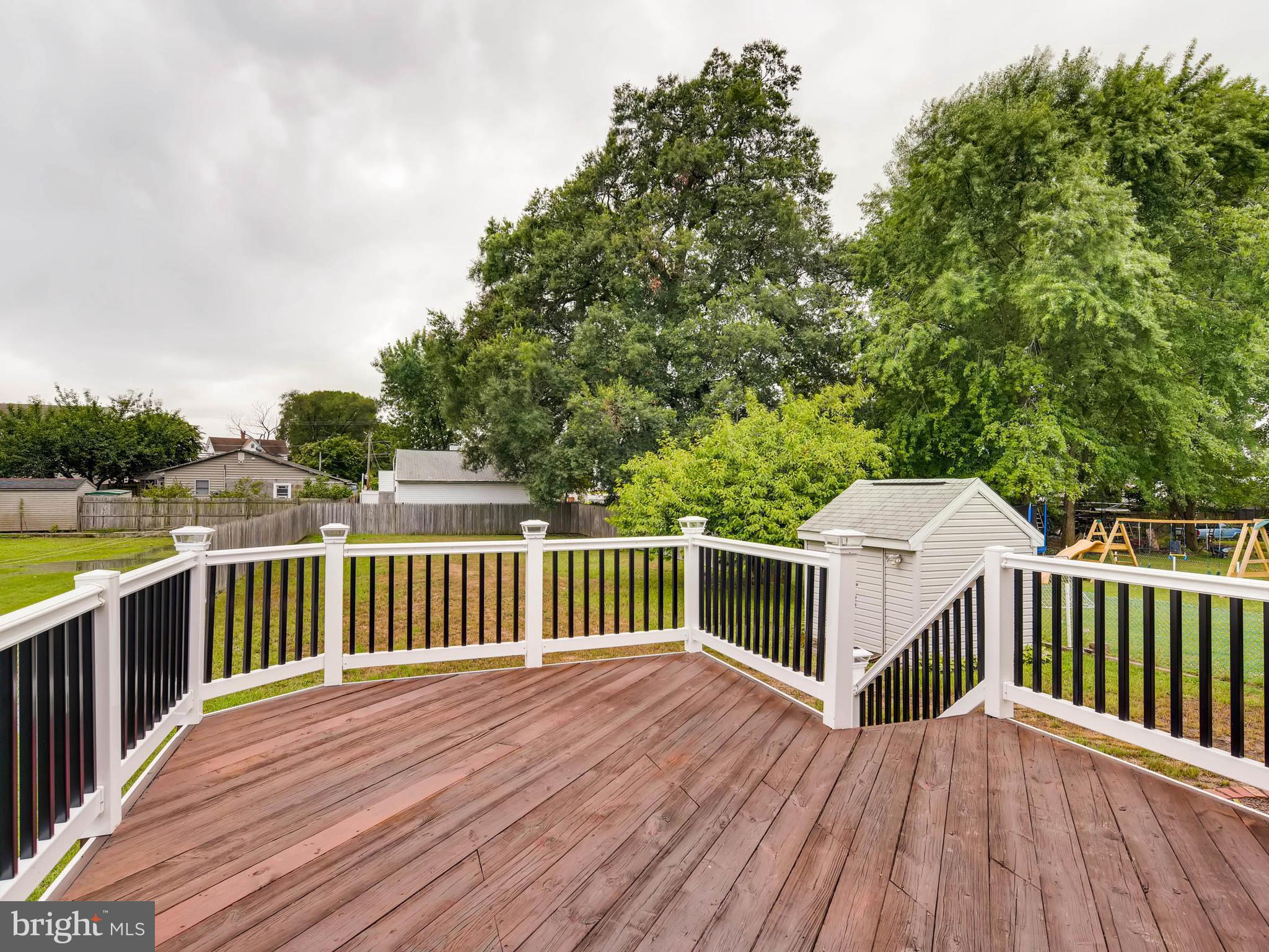 365 Townsend Road Baltimore, MD 21221 - Photo 26 of 29 Large Deck off of the Kitchen