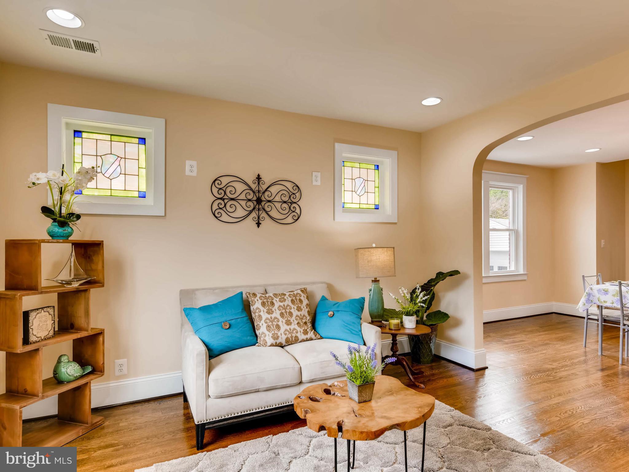 365 Townsend Road Baltimore, MD 21221 - Photo 7 of 29 Beautiful Hardwood Floors