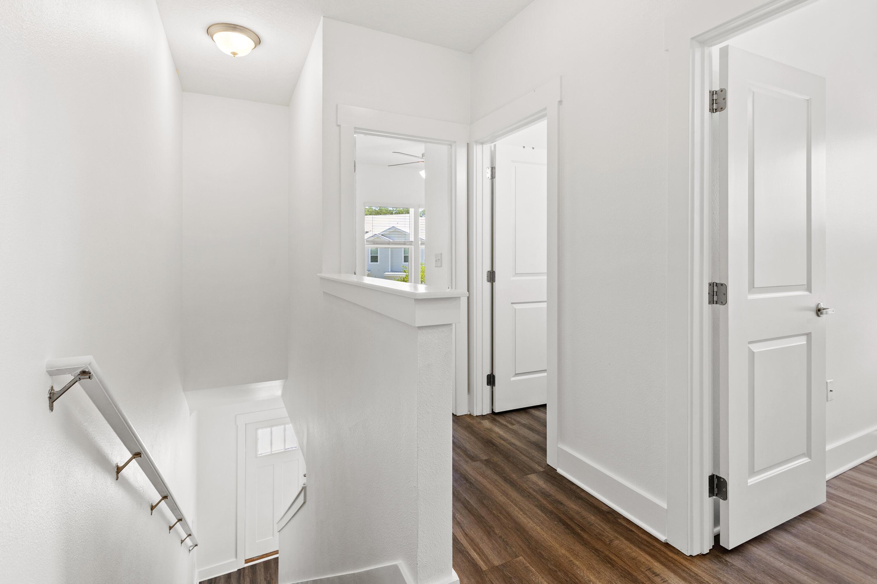 392 North Sand Palm Road Freeport, FL 32439 - Photo 11 of 36 a view of a hallway with front door