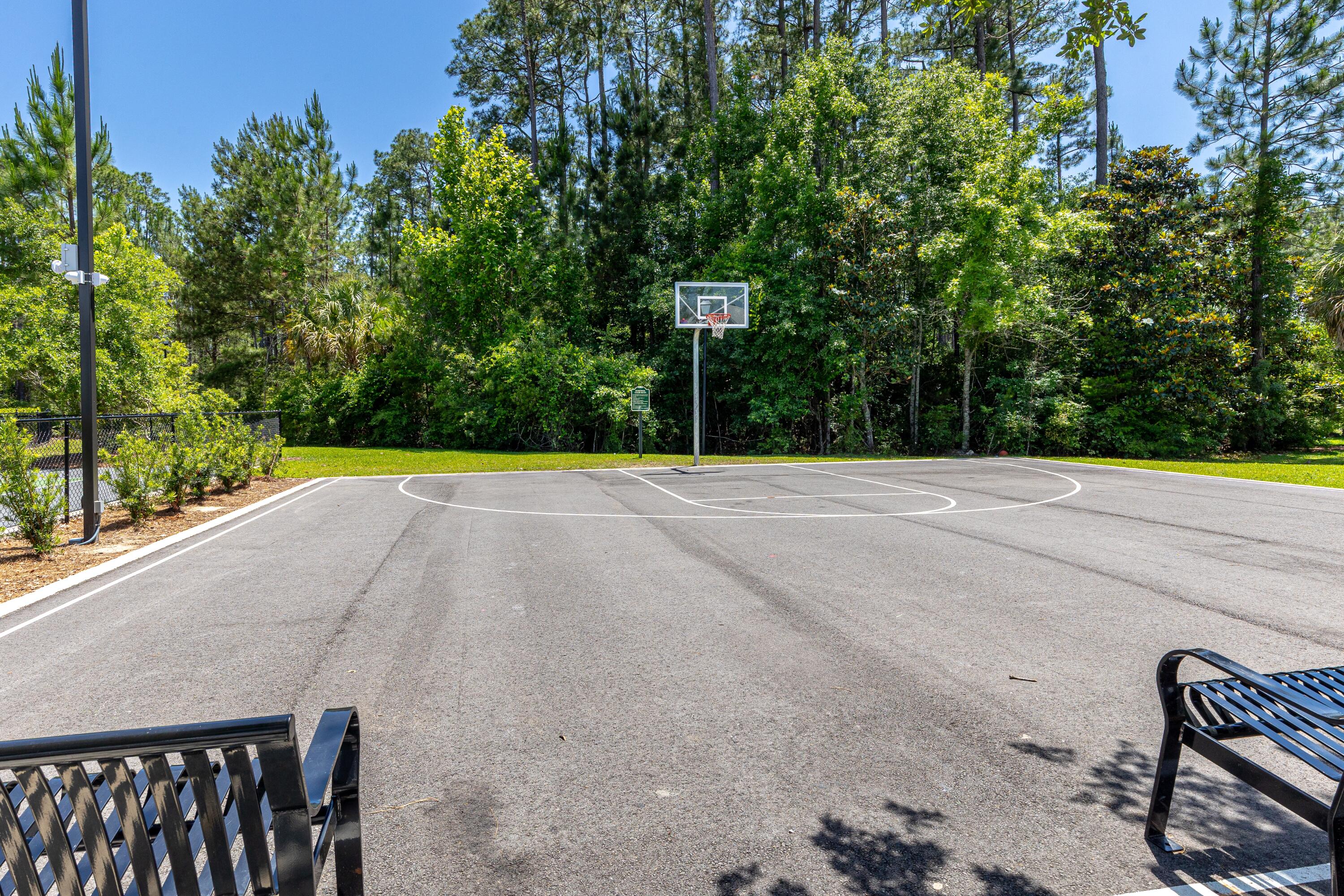 392 North Sand Palm Road Freeport, FL 32439 - Photo 31 of 36 a view of a street
