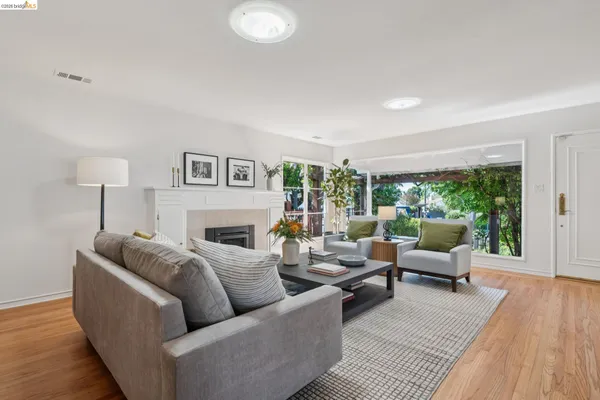 $949,000 | 716 Ashbury Avenue, El Cerrito, CA 94530