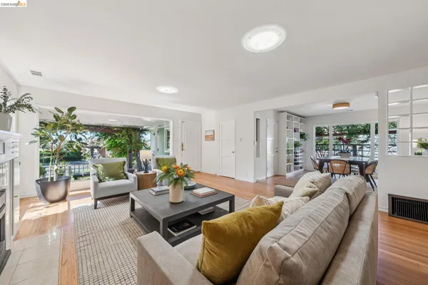 $949,000 | 716 Ashbury Avenue, El Cerrito, CA 94530