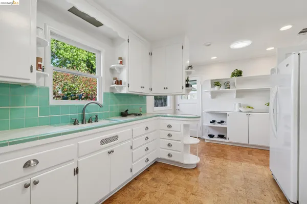 $949,000 | 716 Ashbury Avenue, El Cerrito, CA 94530