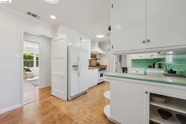 $949,000 | 716 Ashbury Avenue, El Cerrito, CA 94530