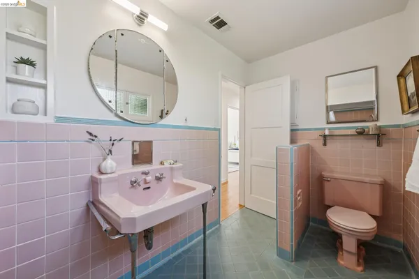 $949,000 | 716 Ashbury Avenue, El Cerrito, CA 94530