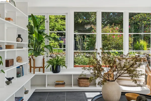 $949,000 | 716 Ashbury Avenue, El Cerrito, CA 94530