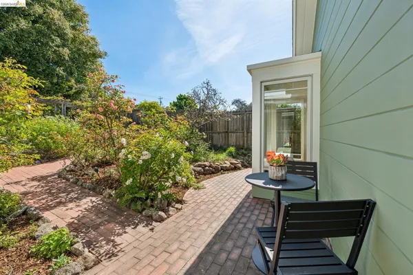 $949,000 | 716 Ashbury Avenue, El Cerrito, CA 94530