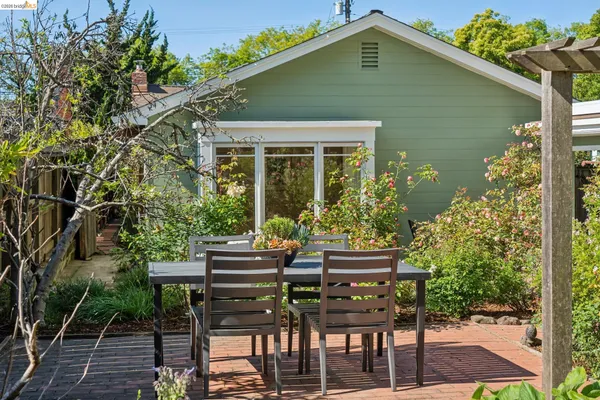 $949,000 | 716 Ashbury Avenue, El Cerrito, CA 94530