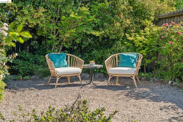 $949,000 | 716 Ashbury Avenue, El Cerrito, CA 94530