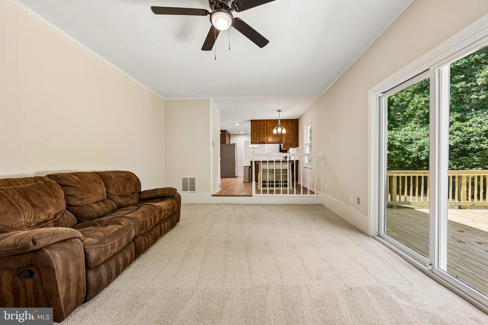 8140 Sinclair Mill Road Manassas, VA 20112 - Photo 10 of 55 Gallery Image 10