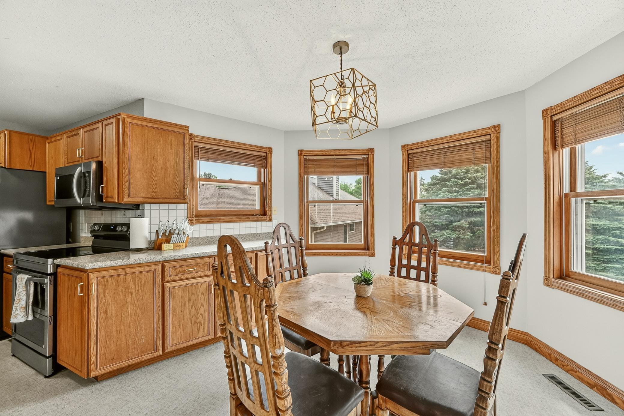 1851 22nd Avenue Northeast Rochester, MN 55906 - Photo 14 of 39