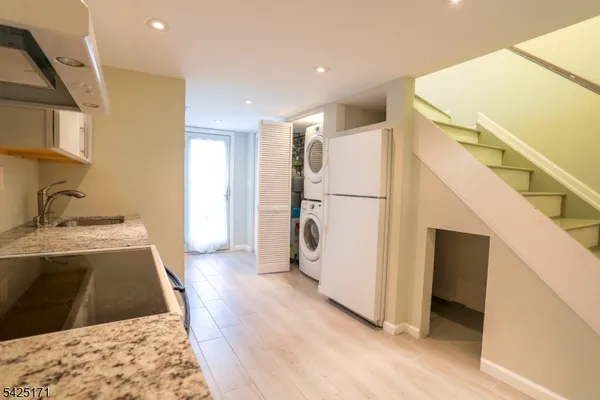 $3,750 | 210 Walnut Street, Unit LEFT, Garwood, NJ 07027