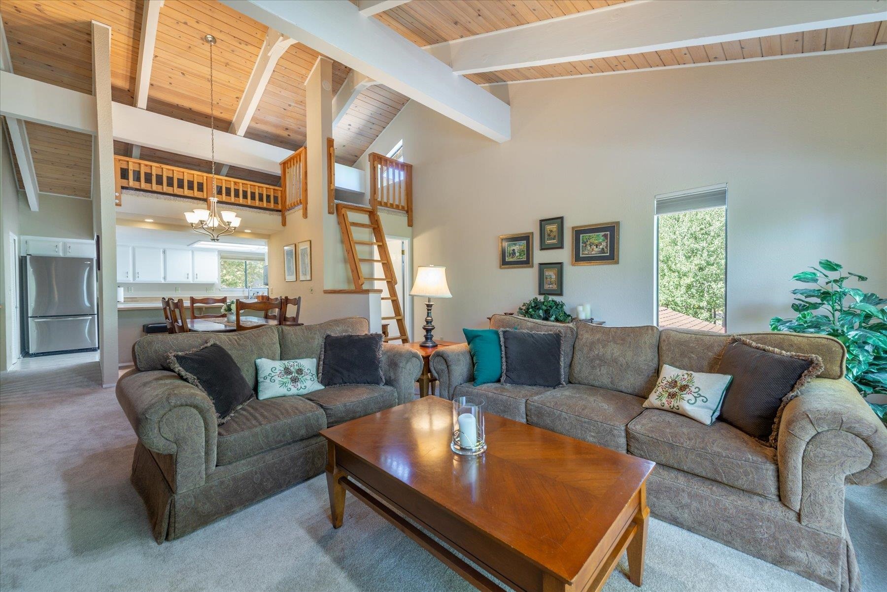 10248 Pine Cone Road Truckee, CA 96161 - Photo 10 of 24 Gallery Image 10