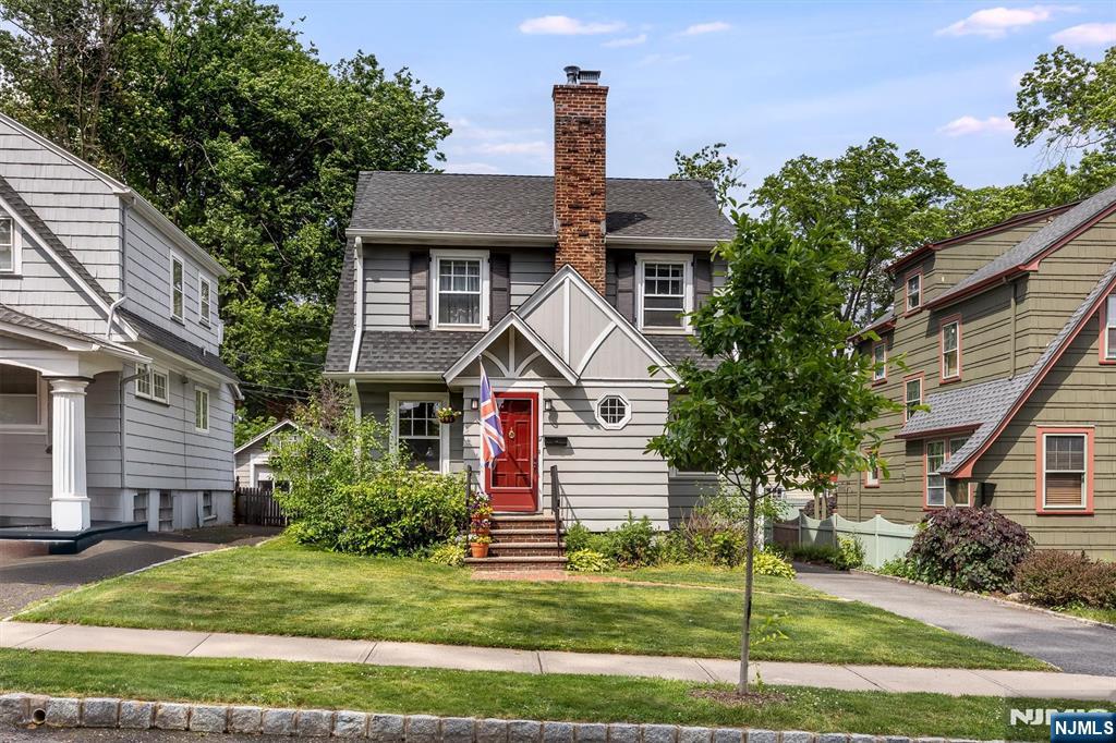 17 Madison Street Glen Ridge, NJ 07028 - Photo 4 of 36