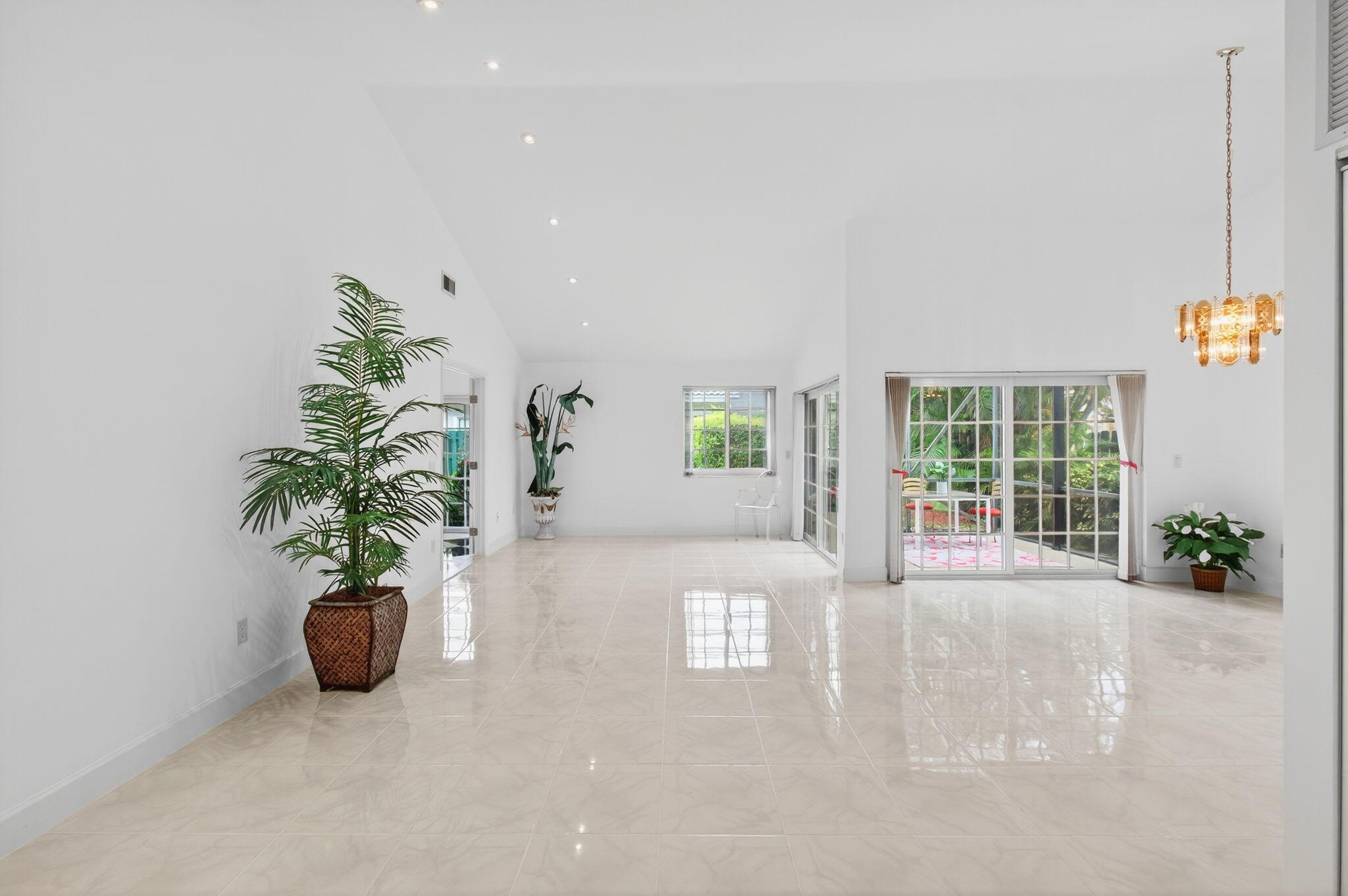 6105 Via Laguna Lane Boca Raton, FL 33433 - Photo 10 of 75 6105 VIA LAGUNA LN, 3/2/ CORNER VILLA