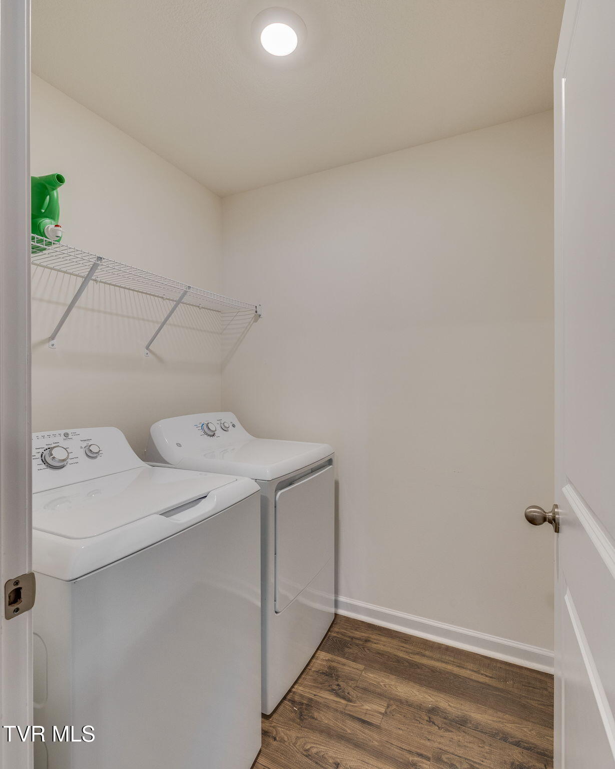 1332 Clark Pt Road Kingsport, TN 37660 - Photo 31 of 42 Laundry Room